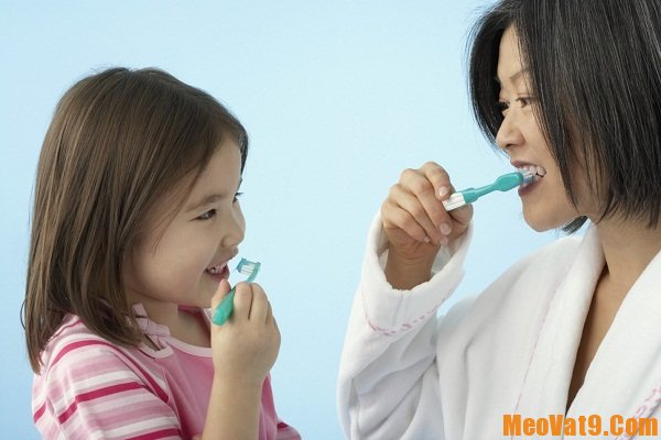 Đánh răng là thoái quen bảo vệ sức khỏe cần thiết