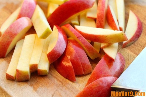 Làm thế nào để cắt táo không bị thâm?