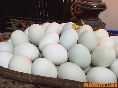 Mẹo luộc trứng không bị nứt, dễ bóc vỏ: Làm sao để luộc trứng dễ bóc vỏ nhất