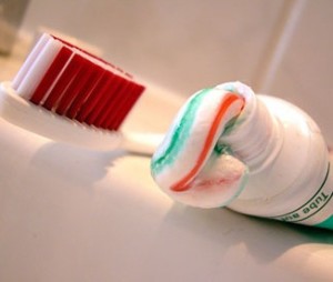 10 tác dụng bất ngờ từ kem đánh răng